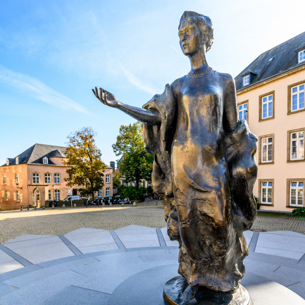 Statue de la Grande-Duchesse Charlotte