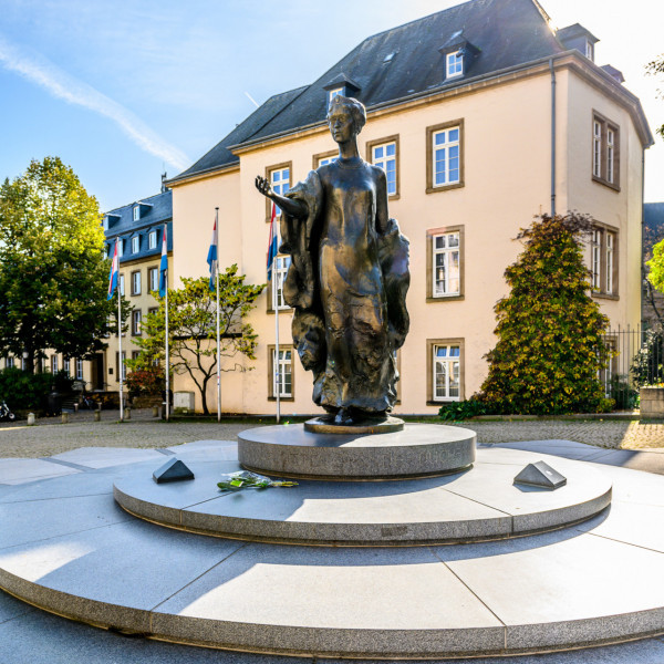 Statue de la Grande-Duchesse Charlotte